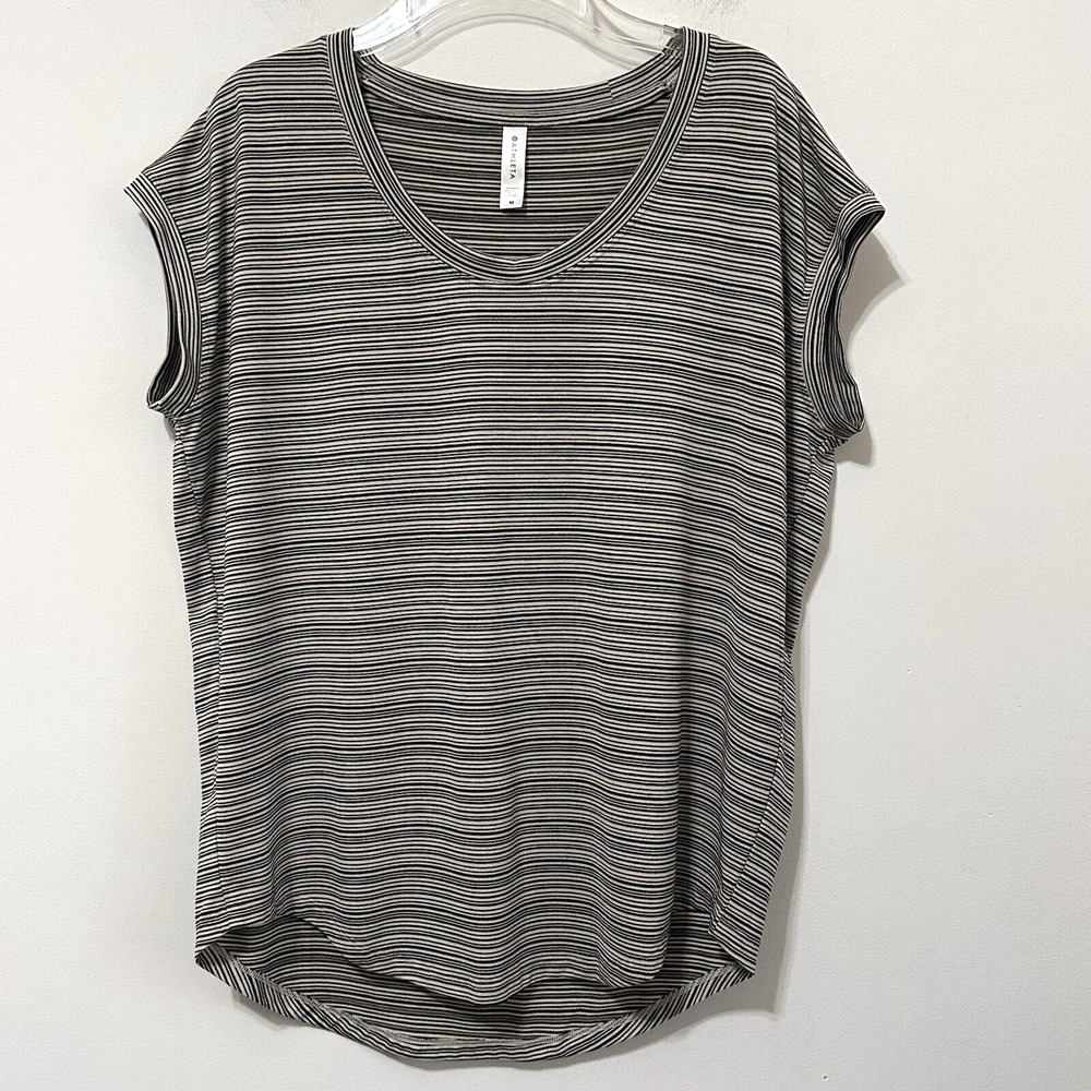 Athleta Cloudlight Stratus Striped Tee M‎ Gray Workout Gym Short Sleeve Active